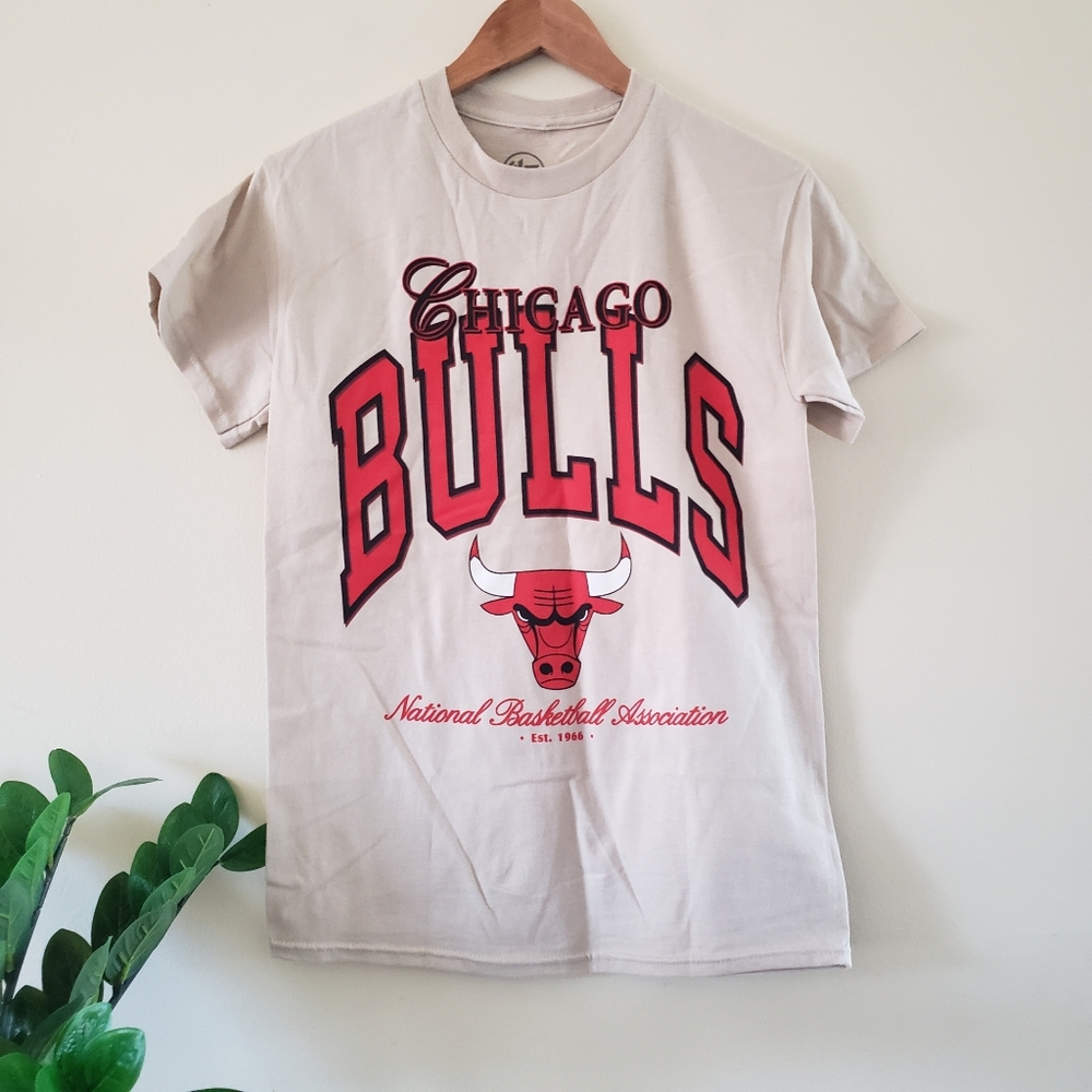 NBA - '47 BNWT Presto T Chicago Bulls Cotton T Shirt - S & M
